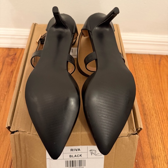 Journee Collection Black Strappy Heels - Picture 6 of 6